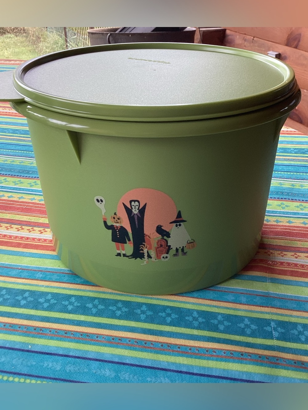 Tupperware Halloween Canister with Carolier Handle